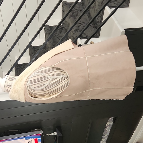 Sueded Faux Fur Lined Vest - Picture 5 of 10